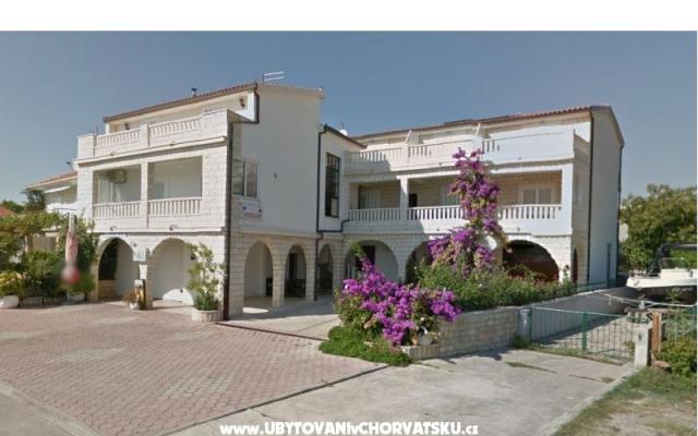 Apartments Branka – Accommodation Rogoznica Kroatië