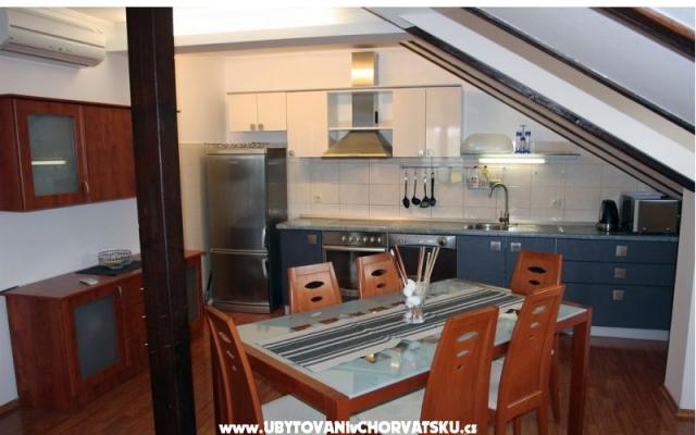 Apartments Skorin – Accommodation Rogoznica Kroatië