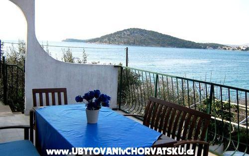Maxi Apartman – Accommodation Rogoznica Kroatië