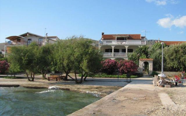 Apartmani Filip i Tina – Accommodation Sibenik Kroatië