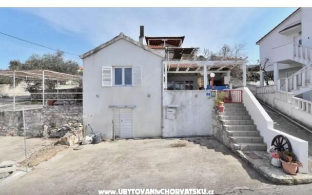 Apartmani Neda – Accommodation Island of Solta Kroatië