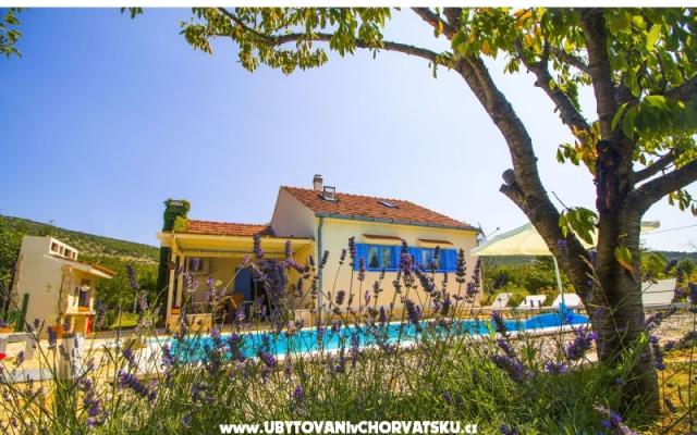 Villa Romansa- 22 km from Split – Accommodation Split Kroatië
