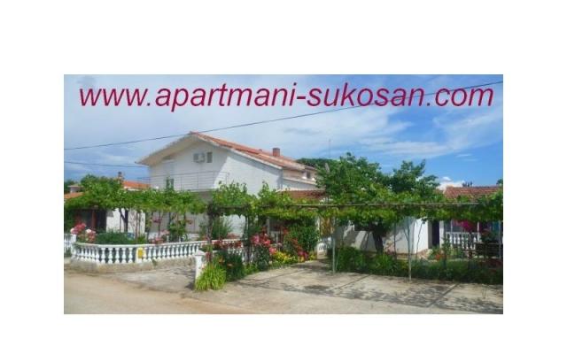 Apartmani Grginović – Accommodation Sukosan Kroatië