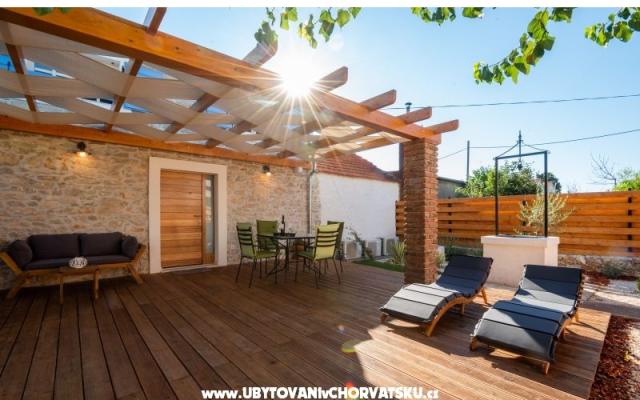 Holiday House San Cassiano  – Accommodation Sukosan Kroatië