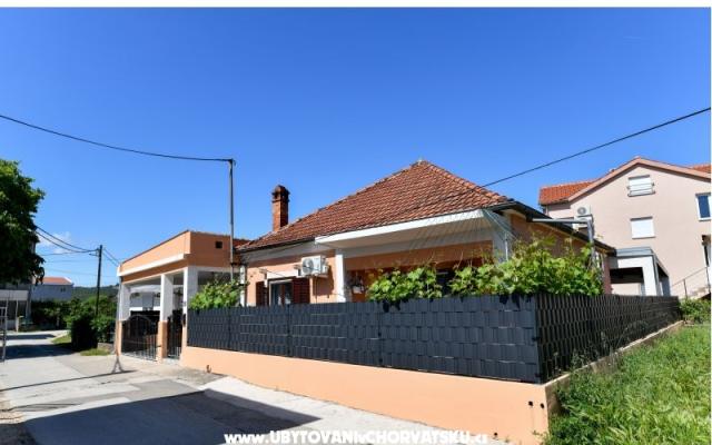 Kuća za odmor Magdalena – Accommodation Sukosan Kroatië