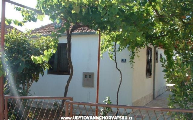 Apartman Lenka – Accommodation Supetar – Brac Kroatië