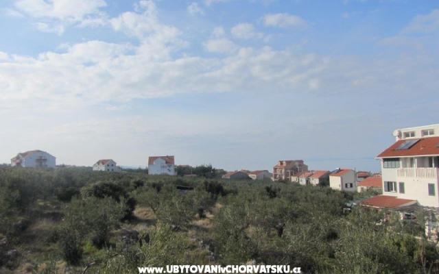 Apartmani Denis Supetar Brač – Accommodation Supetar – Brac Kroatië