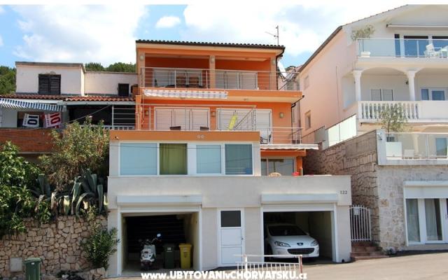 Apartments  Balog – Accommodation Tisno Kroatië