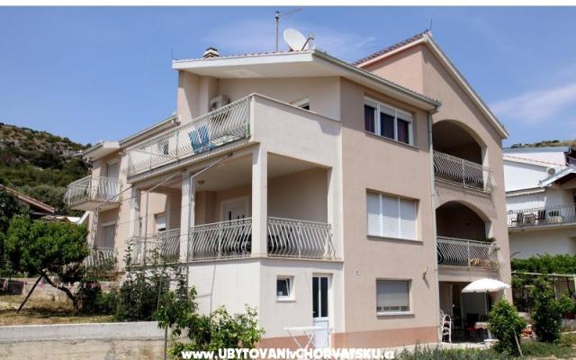 Apartmani Perišić – Accommodation Trogir Kroatië