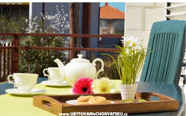 Apartmani Ana i Vinka – Accommodation Trogir Kroatië