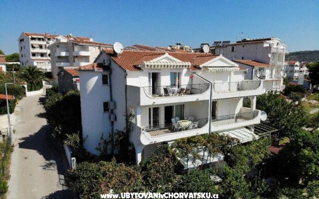 Villa Helio – Accommodation Trogir Kroatië