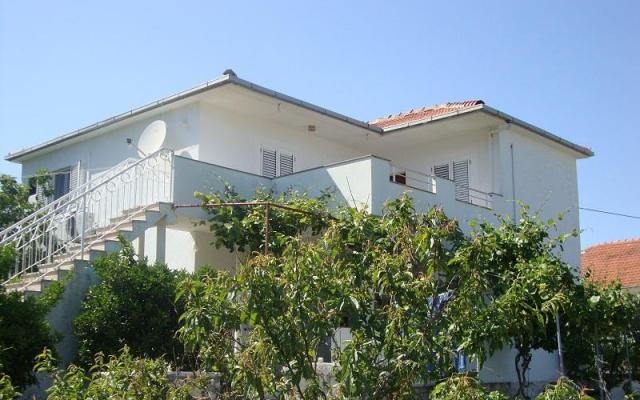 Apartman Jakov – Accommodation Trogir Kroatië