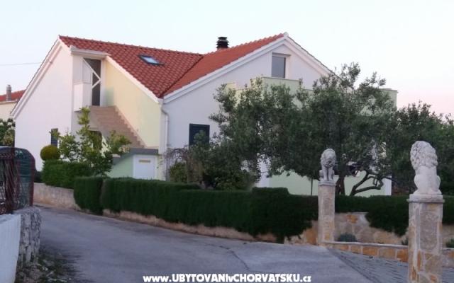 Apartman Tone – Accommodation Trogir Kroatië