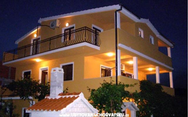 Apartmani Duka – Accommodation Trogir Kroatië