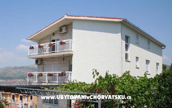 Apartmani Šarić – Accommodation Trogir Kroatië
