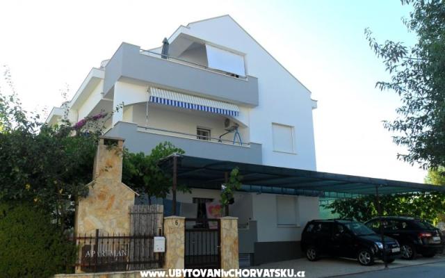 Apartmani Sikirica – Accommodation Trogir Kroatië