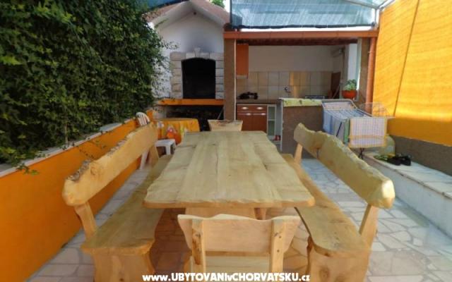 Apartmani Suzi – Accommodation Trogir Kroatië