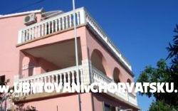 Apartment Marija – Accommodation Trogir Kroatië