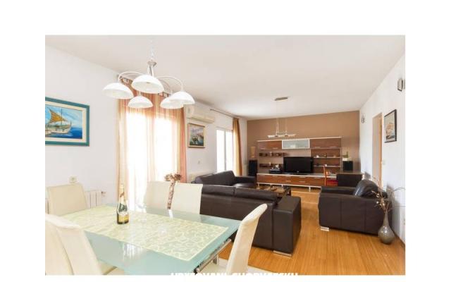 Apartments Tonka – Accommodation Trogir Kroatië