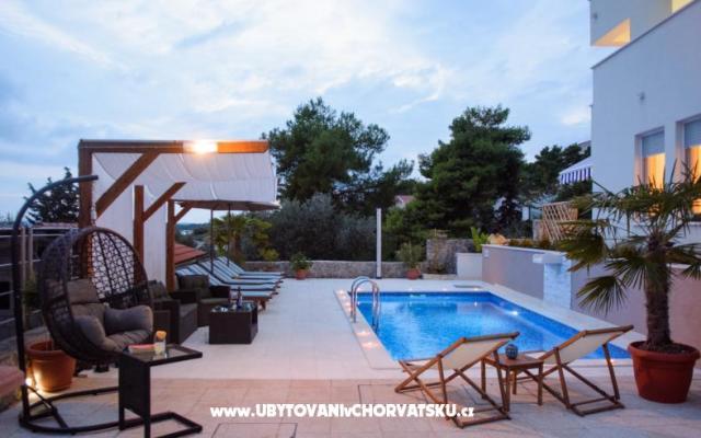 Apartments Villa Aurora – Accommodation Trogir Kroatië