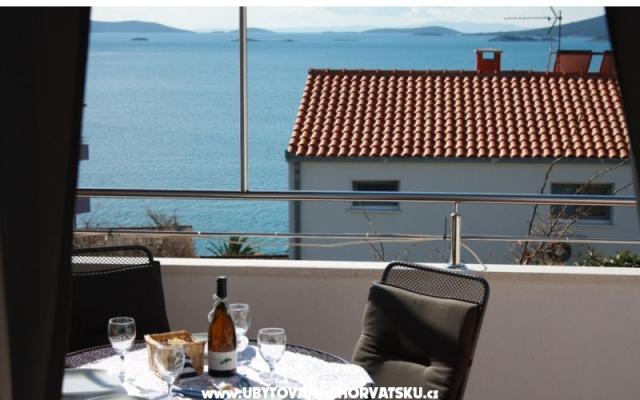 Apartment/house Belvedere-Riviera – Accommodation Trogir Kroatië