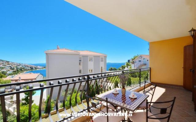 Katana B – Accommodation Trogir Kroatië