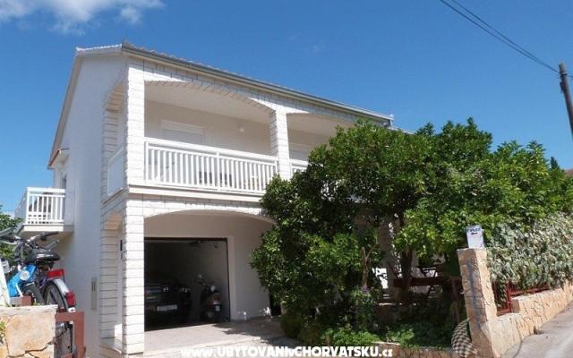 Apartments Mare – Accommodation Trogir Kroatië
