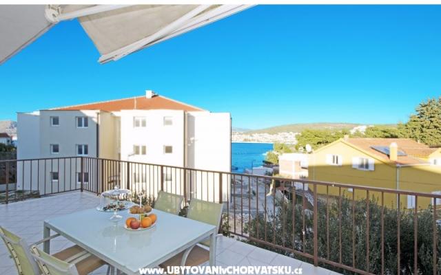 Varga – Accommodation Trogir Kroatië