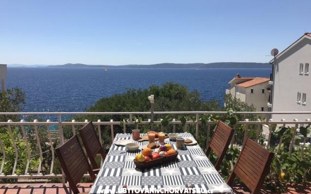 Kuća za odmor Oliviano – Accommodation Trogir Kroatië