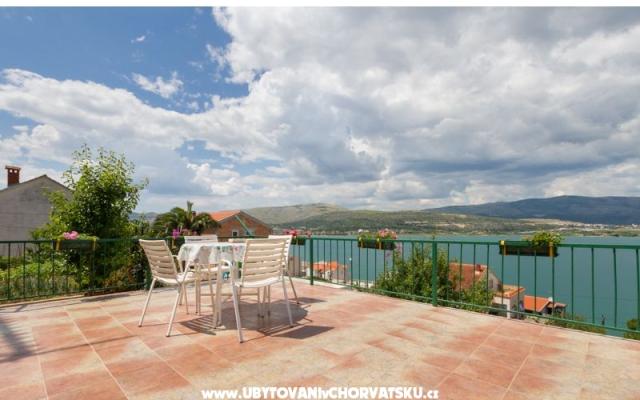 Villa Rade – Accommodation Trogir Kroatië