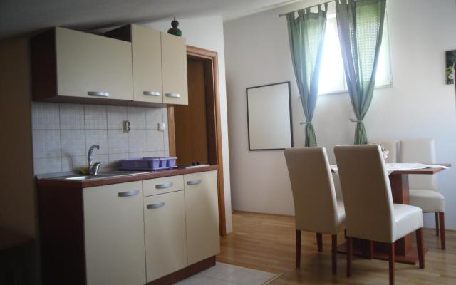 Apartmani Emi – Accommodation Tucepi Kroatië