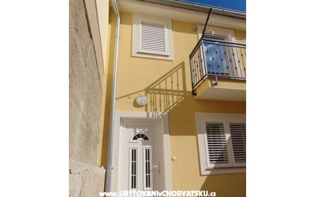 Apartman rosa – Accommodation Island of  Ugljan Kroatië