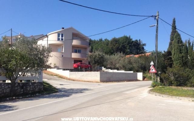Apartmani Vidov – Accommodation Island of  Ugljan Kroatië