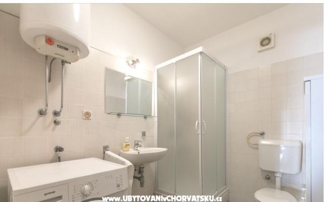 Apartmani Mira Grdovic – Accommodation Island of  Ugljan Kroatië