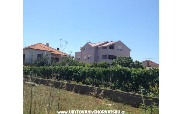 Katarina Apartmani – Accommodation Island of  Ugljan Kroatië