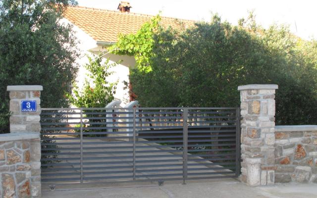 Kuća Toma – Accommodation Island of  Ugljan Kroatië