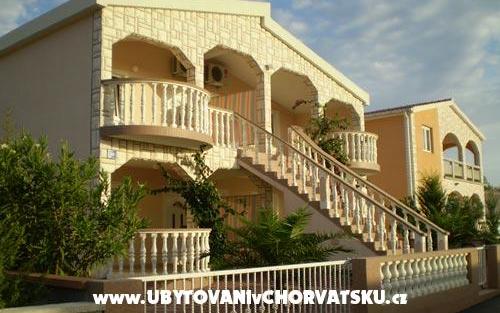 Apartmani Bermanec – Accommodation Island of Vir Kroatië