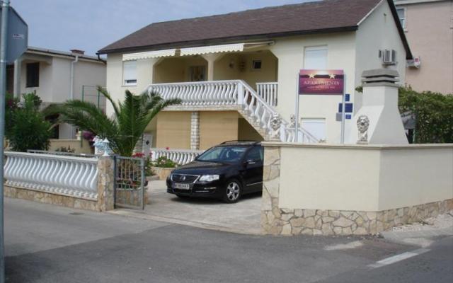 Apartmani Debeljak – Accommodation Island of Vir Kroatië