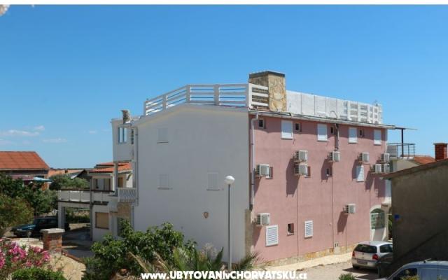 Apartmani Marija i Josip – Accommodation Island of Vir Kroatië