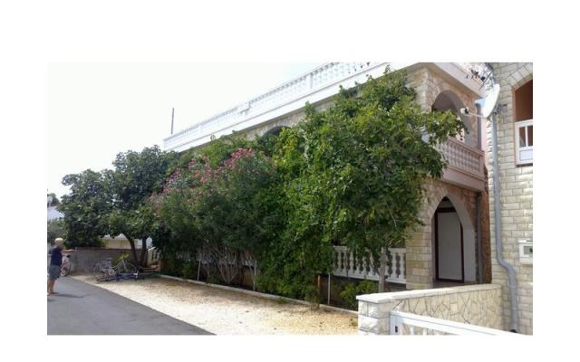 Apartmani Klara – Accommodation Island of Vir Kroatië