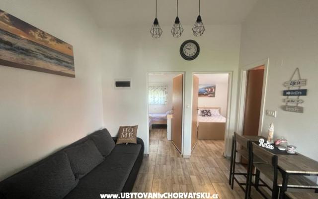 Apartmani Kreć Lozice otok Vir – Accommodation Island of Vir Kroatië