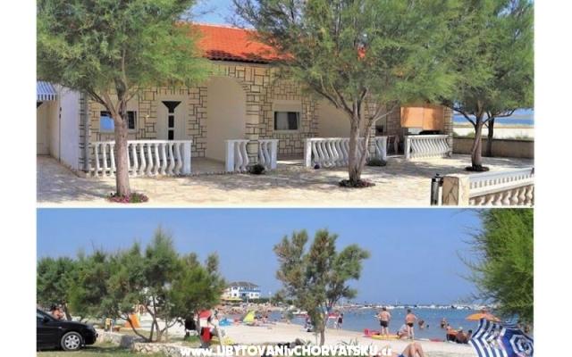 Apartmani Marina 2/29 – Accommodation Island of Vir Kroatië