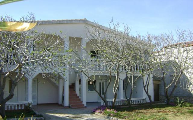 Apartmani  – Accommodation Island of Vir Kroatië