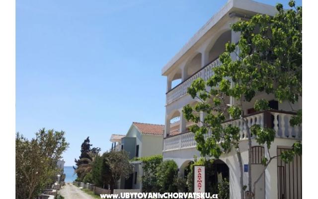 Apartmány Studio – Accommodation Island of Vir Kroatië