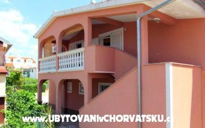 Apartmani Barbič – Accommodation Vodice Kroatië