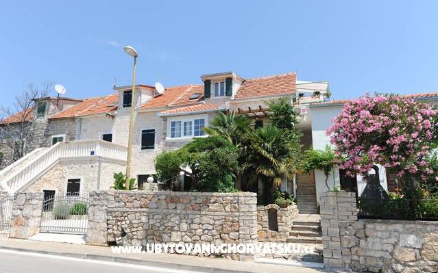 Apartman Gita -Ston Haus – Accommodation Vodice Kroatië