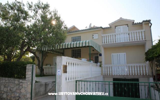 Apartmani Ergić Bozena – Accommodation Vodice Kroatië