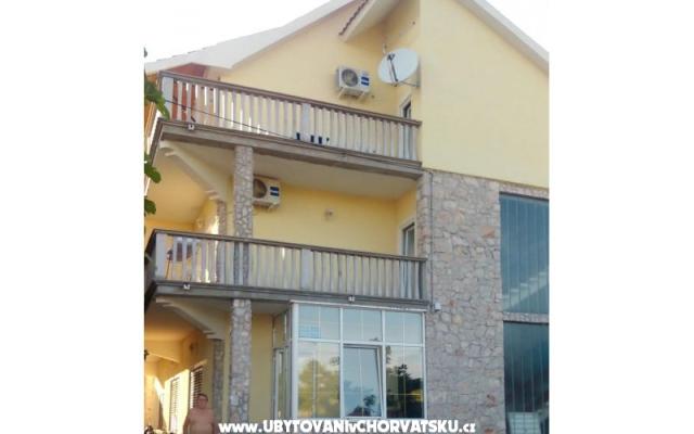 Apartmani i sobe Štrus – Accommodation Vodice Kroatië