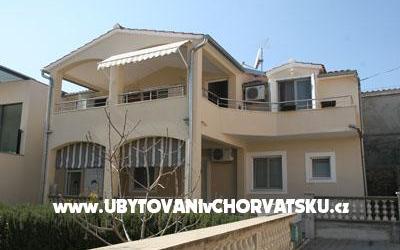 Apartmani Jela – Accommodation Vodice Kroatië