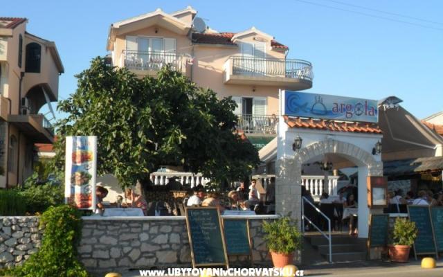 Apartmani Kraljević – Accommodation Vodice Kroatië